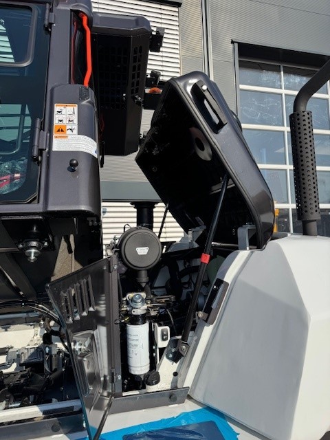 45459_D90S-9DEMO-35