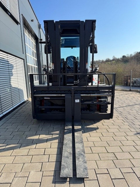 45459_D90S-9DEMO-6